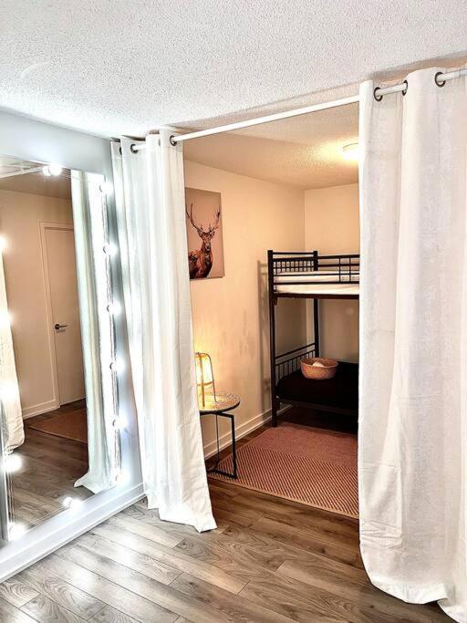 Luxurious Condo In The Center Of Downtown Toronto Esterno foto