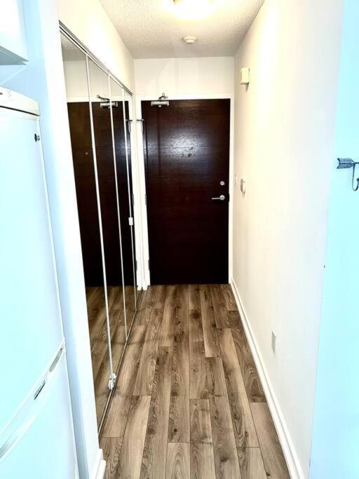 Luxurious Condo In The Center Of Downtown Toronto Esterno foto